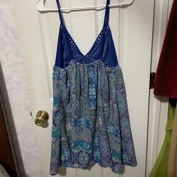 Cute dress size medium - Picture 2 of 3